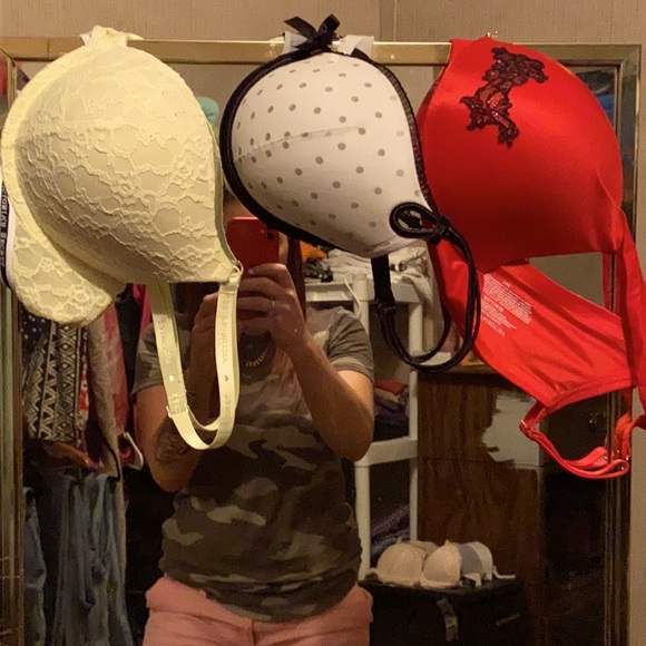 Victoria Secret size 36c - Picture 1 of 2